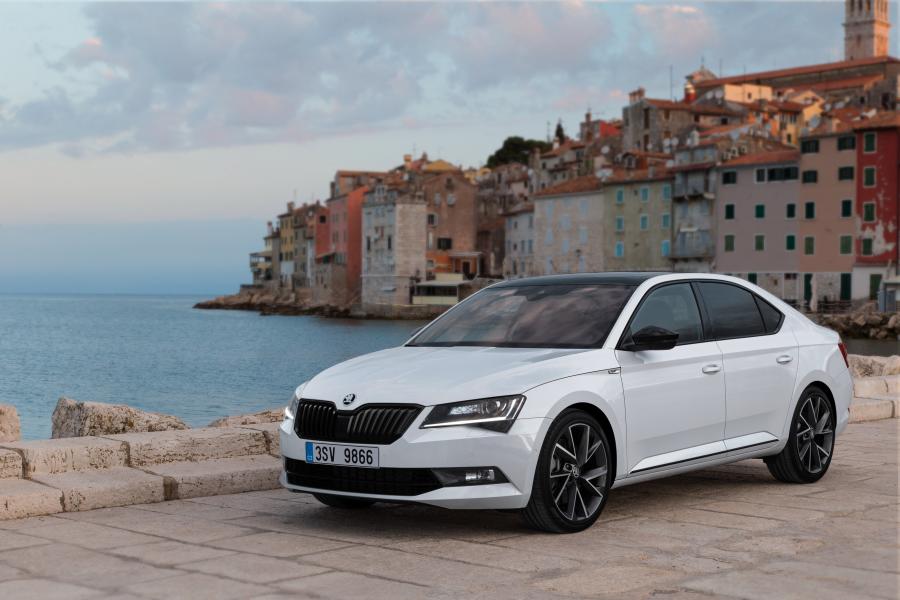  Skoda Superb SportLine 2015 года  (WW) (фото 9 из 9)